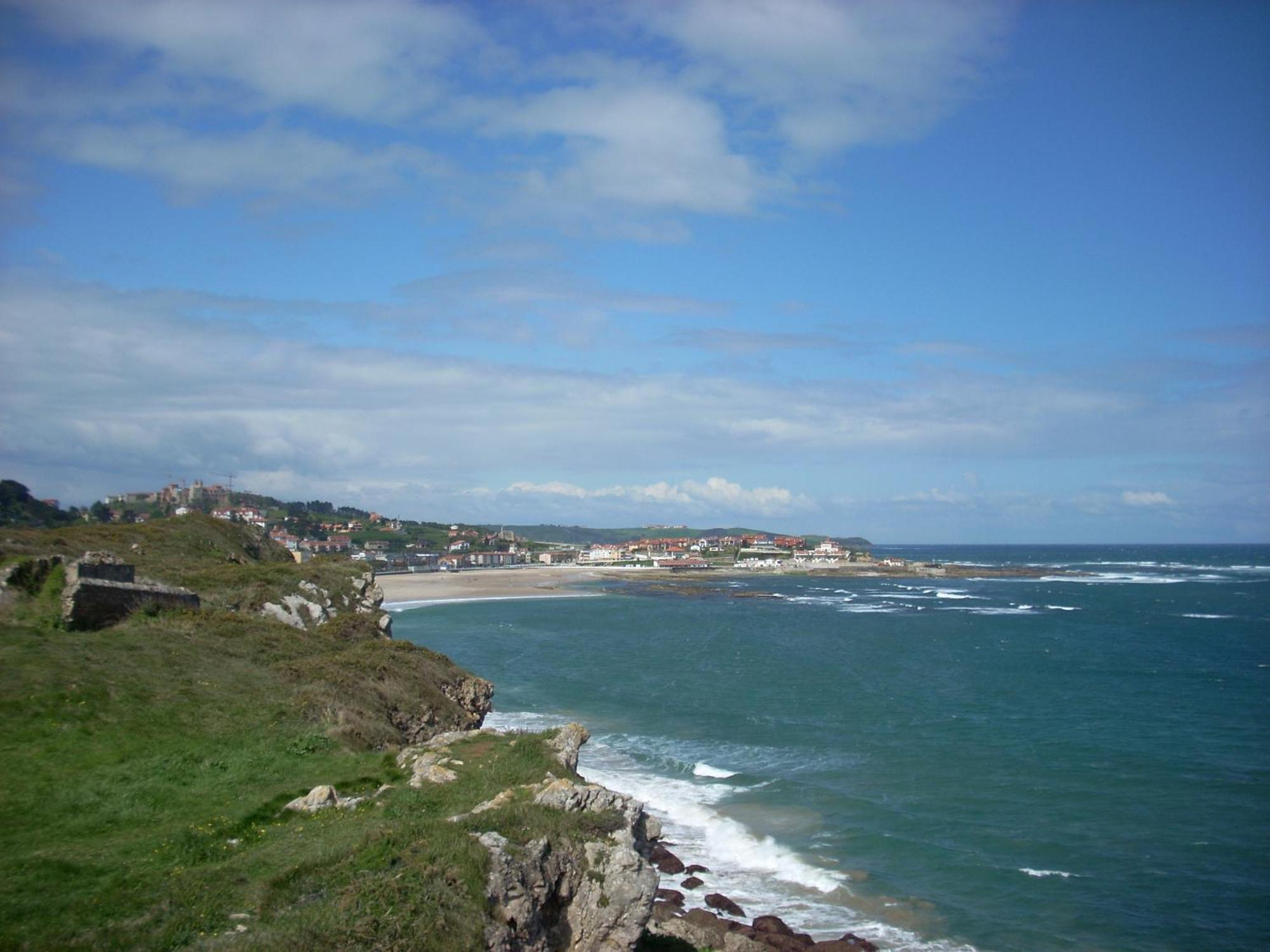 Pasaje San Jorge Hotel Comillas Luaran gambar